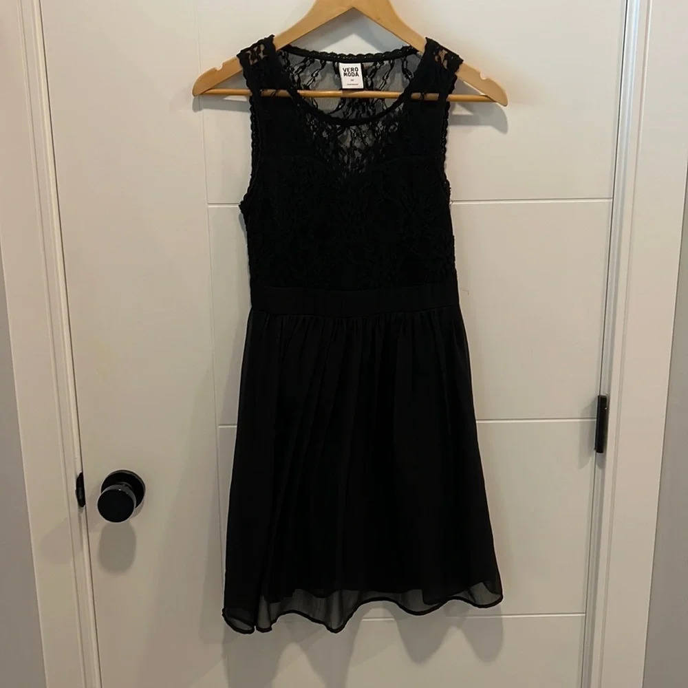 Vero Moda black lace  dress size XS